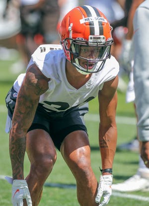 Cleveland Browns cornerback Greg Newsome III runs drills during minicamp on Thursday, June 16, 2022 in Cleveland, Ohio, at FirstEnergy Stadium.